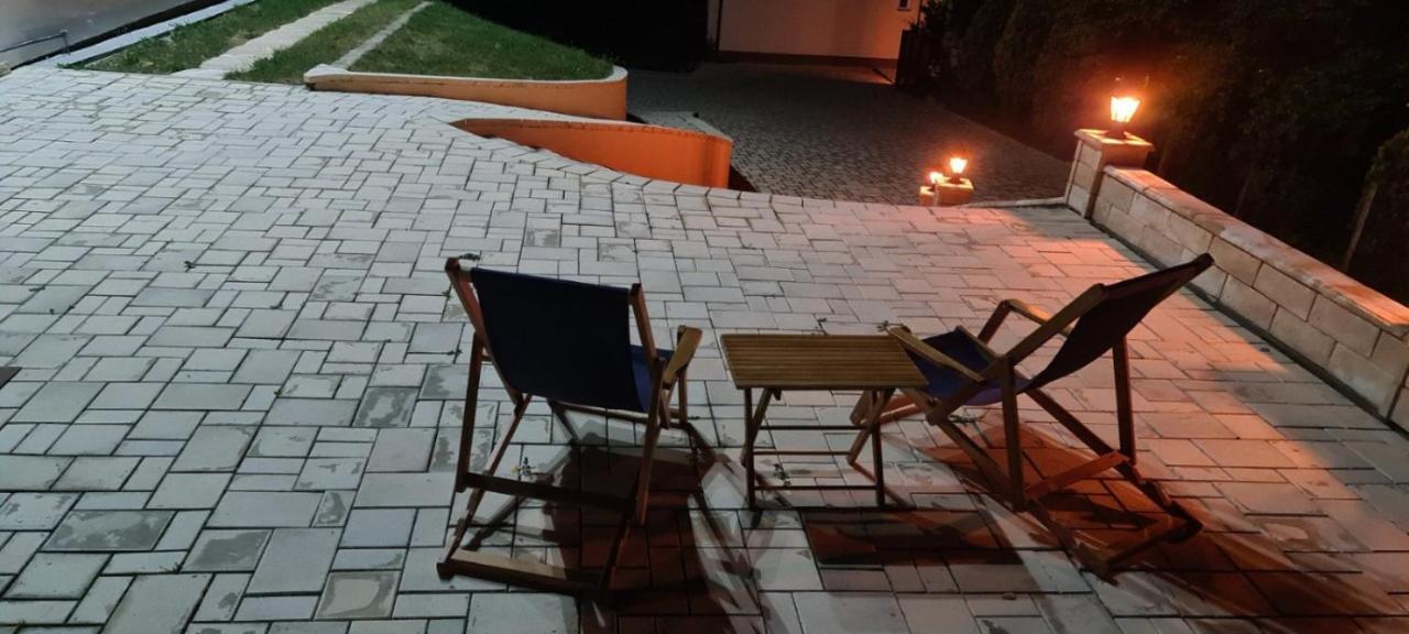 Ra Apartmani Vrdnik Ngoại thất bức ảnh